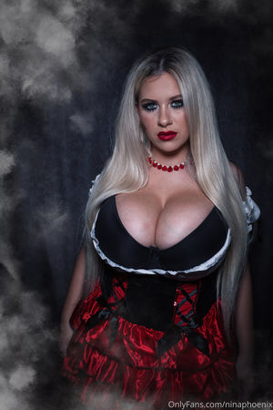 Nina Phoenix
