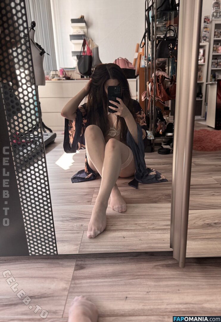 Nini Raven / Nini_Raven / raven_nini Desnudo OnlyFans  Foto filtrada #1