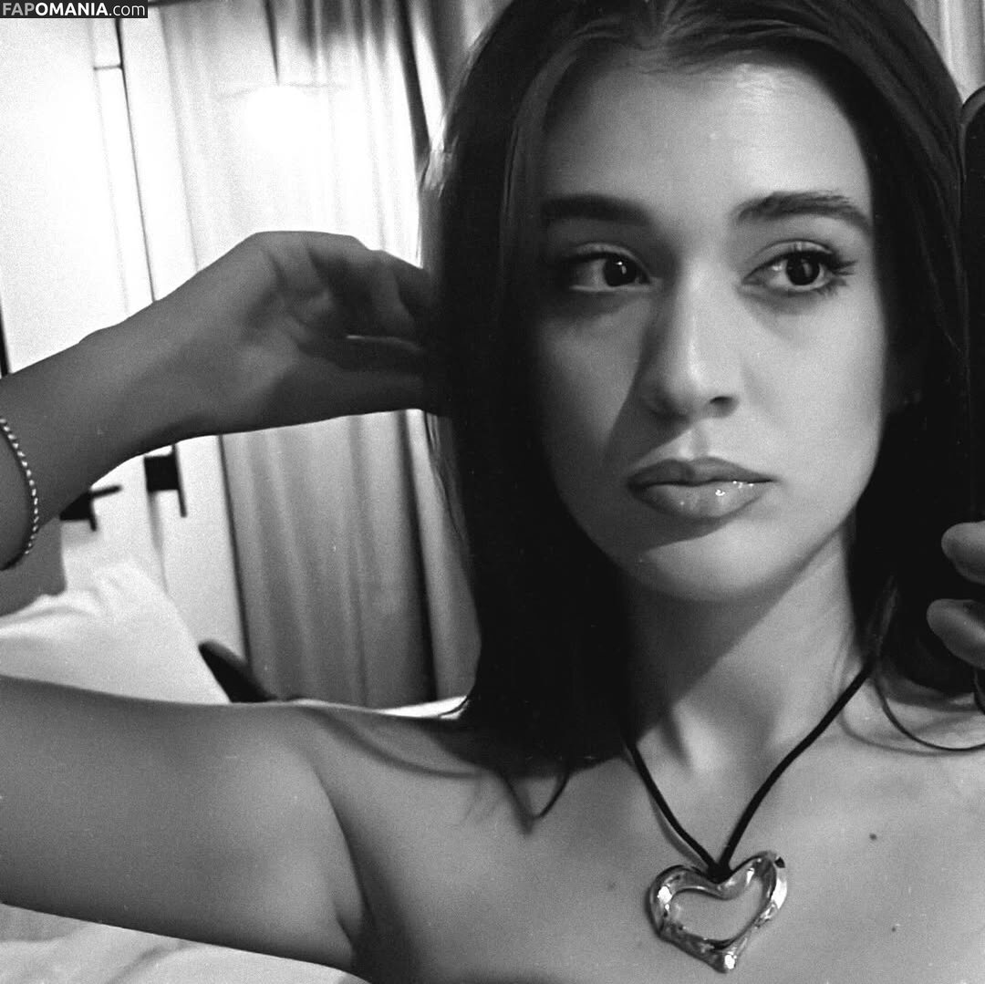 Nourine Abouseada / https: / nourineabouseada Desnudo OnlyFans  Foto filtrada #12
