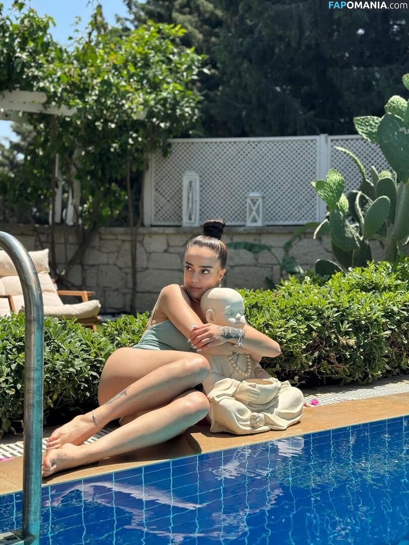 Nurseli Aksoy / https: / punknurseli Desnudo OnlyFans  Foto filtrada #8