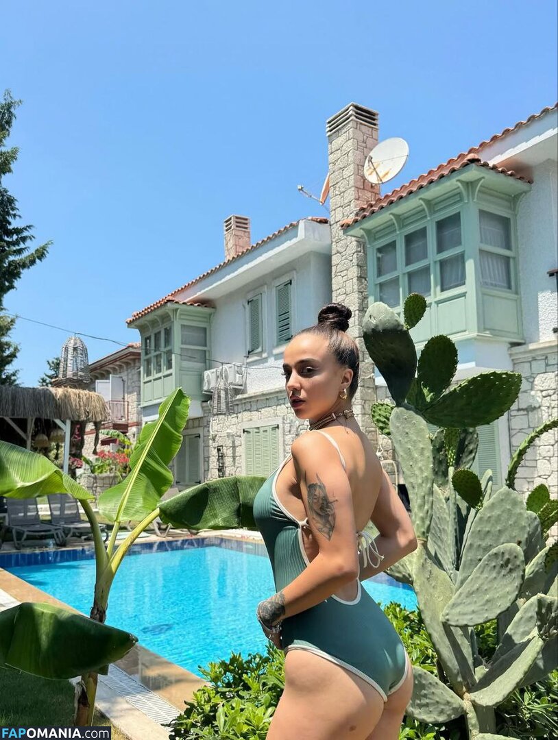 Nurseli Aksoy / https: / punknurseli Desnudo OnlyFans  Foto filtrada #20
