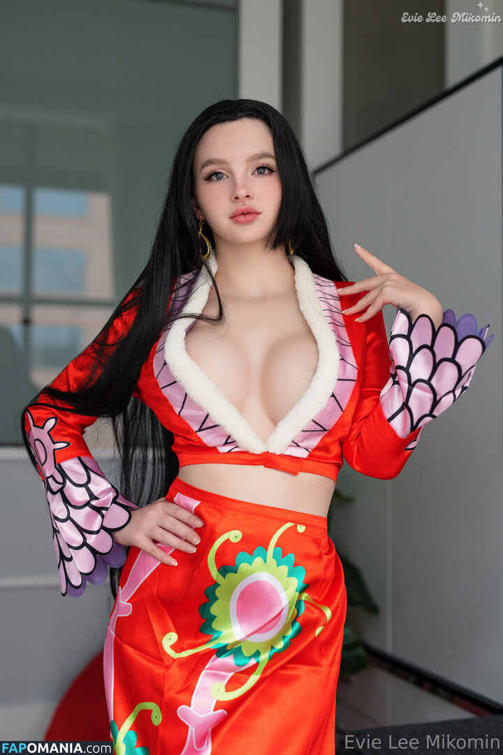 One Piece / OnePieceAnime / https: / onepieceanimeofficial Desnudo OnlyFans  Foto filtrada #647