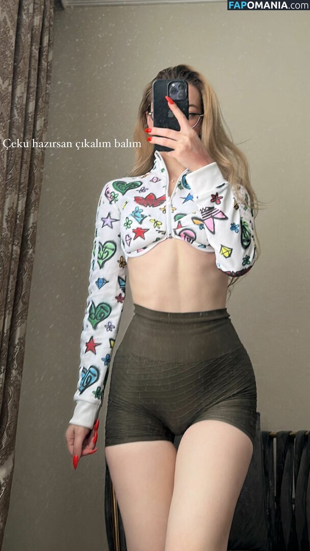 Oznur Guven / oz_nurunuz / oznurunuz / oznurunuzz Desnudo OnlyFans  Foto filtrada #3