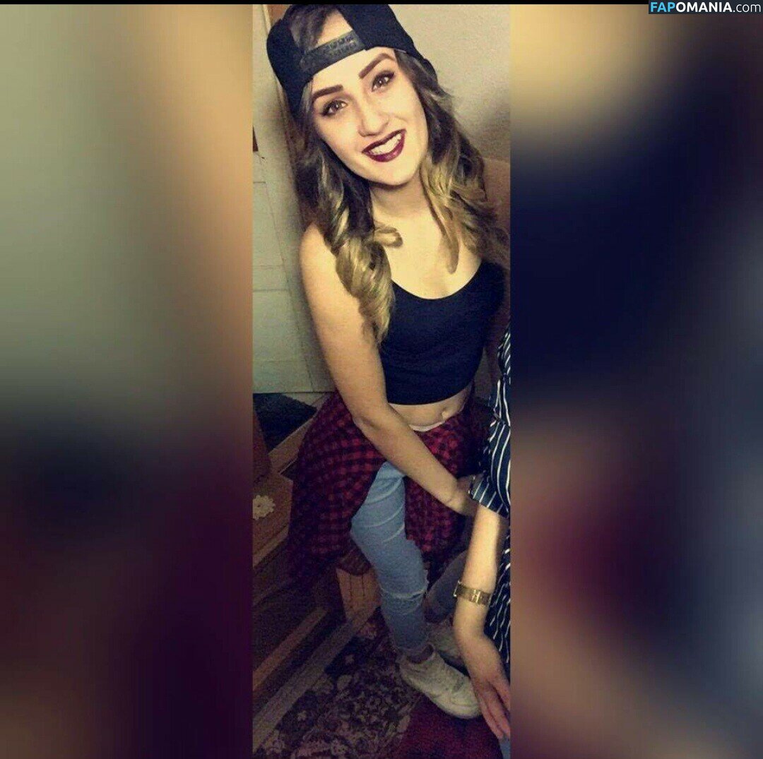 amator_csajok / f.lillaa / petratimea Desnudo OnlyFans  Foto filtrada #1475