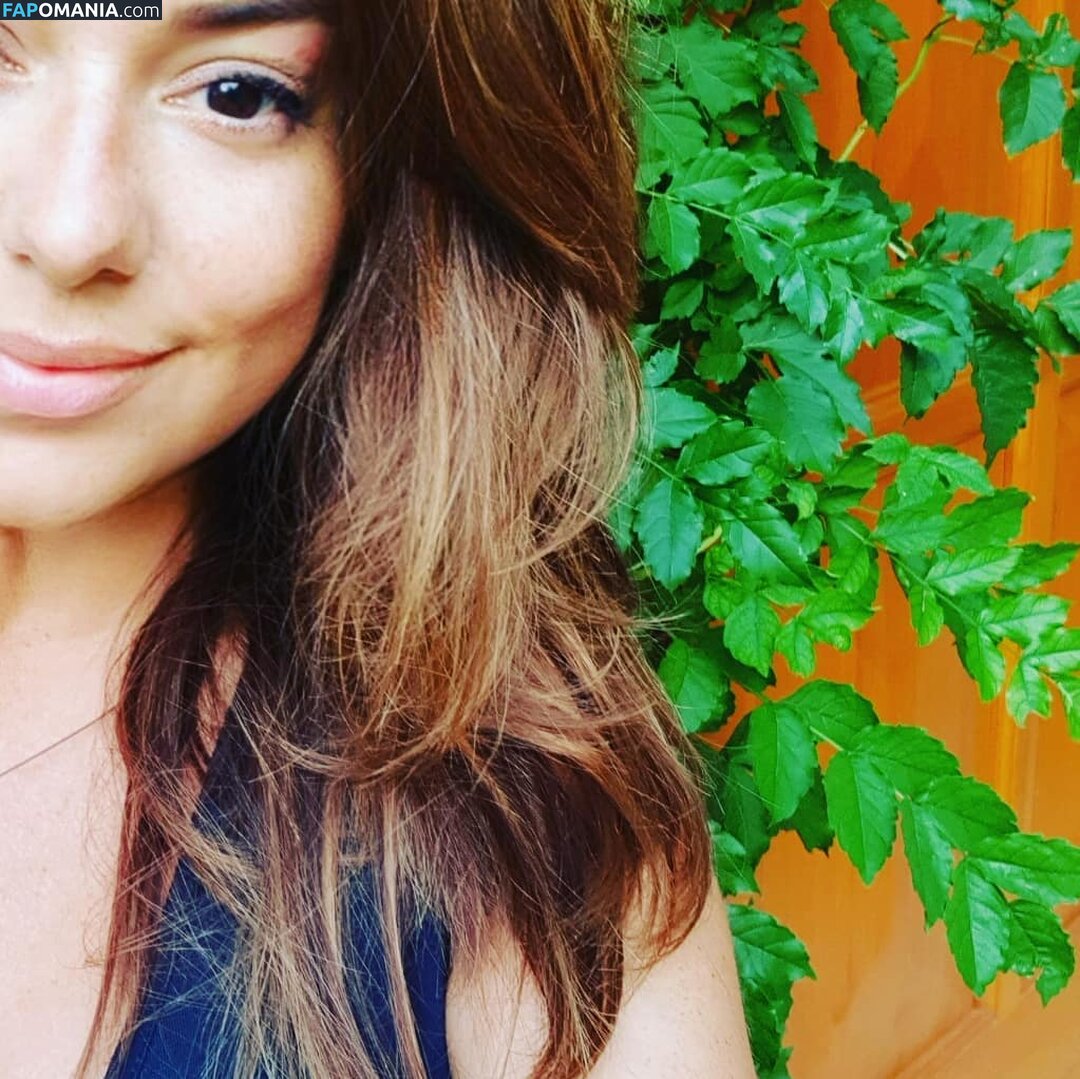 amator_csajok / f.lillaa / petratimea Desnudo OnlyFans  Foto filtrada #2686