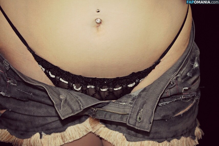 Pialoof / pia_afk / pialoof.free Desnudo OnlyFans  Foto filtrada #16