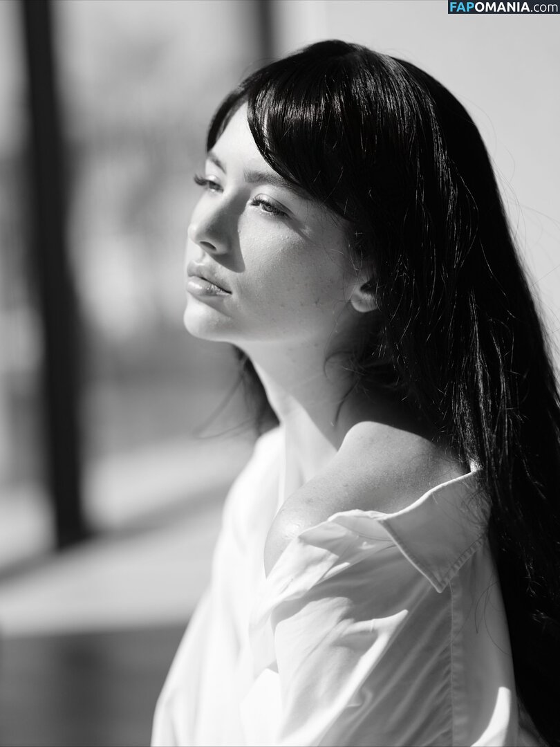 Pauline Maugauin / Pola Petrenko / polapetrenko Desnudo OnlyFans  Foto filtrada #8