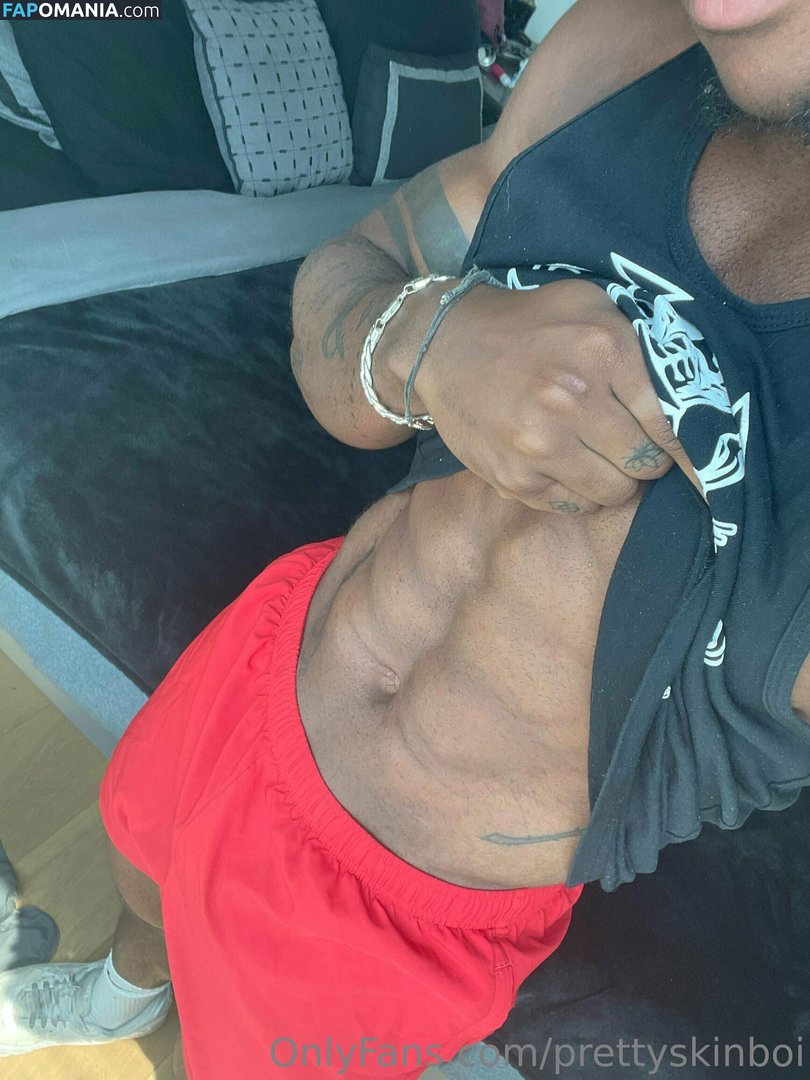 prettyskinboi Desnudo OnlyFans  Foto filtrada #6