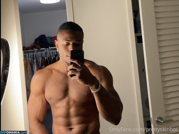 prettyskinboi Desnudo OnlyFans  Foto filtrada #12