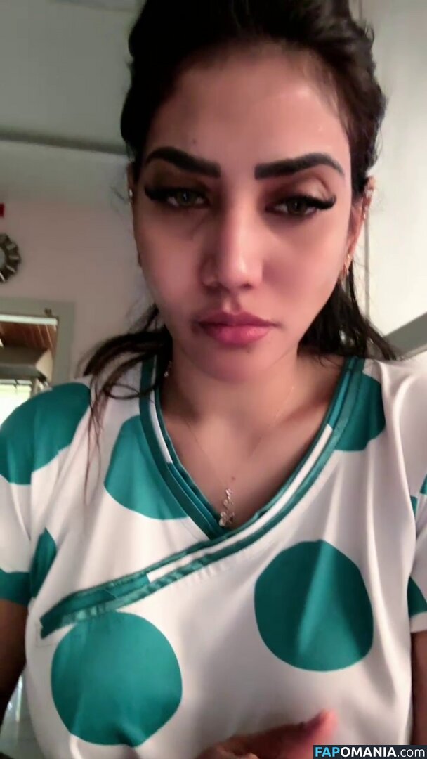 Priya Naidu / priya_naidu0422 Desnudo OnlyFans  Foto filtrada #9