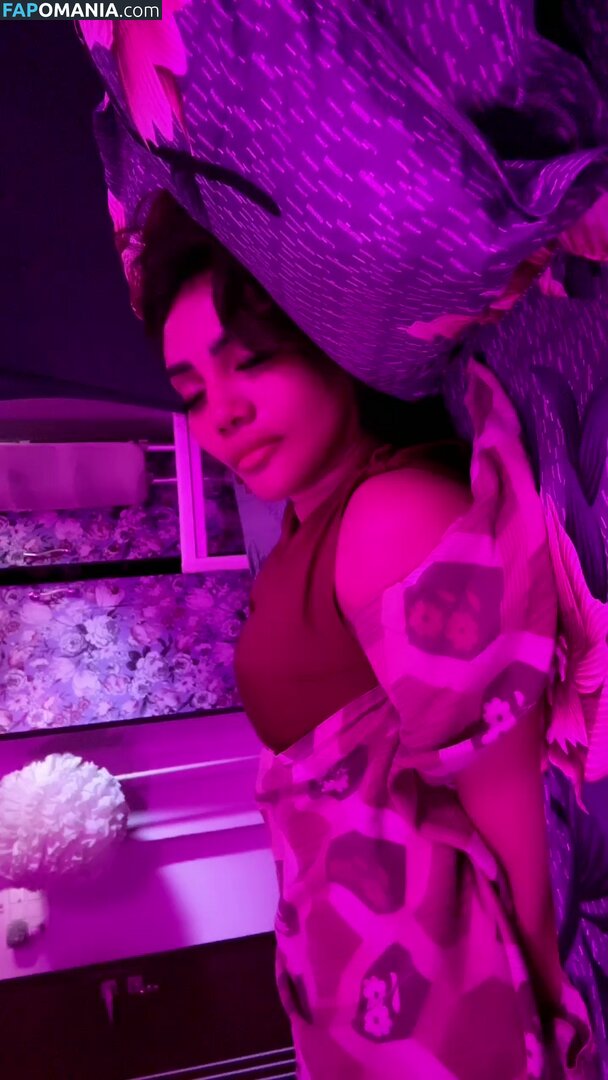 Priya Naidu / priya_naidu0422 Desnudo OnlyFans  Foto filtrada #11