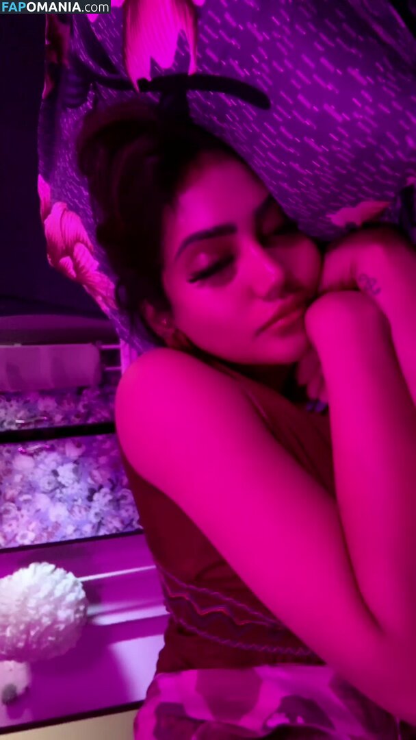 Priya Naidu / priya_naidu0422 Desnudo OnlyFans  Foto filtrada #12