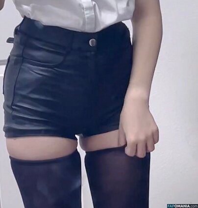 cw / https: / rabbit_poem / rabbitpoem Desnudo OnlyFans  Foto filtrada #5