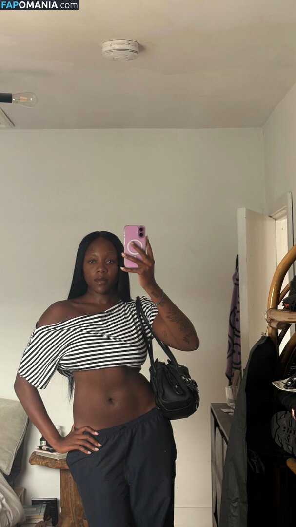 Rachel Chinouriri / rachelchinouriri Desnudo OnlyFans  Foto filtrada #1
