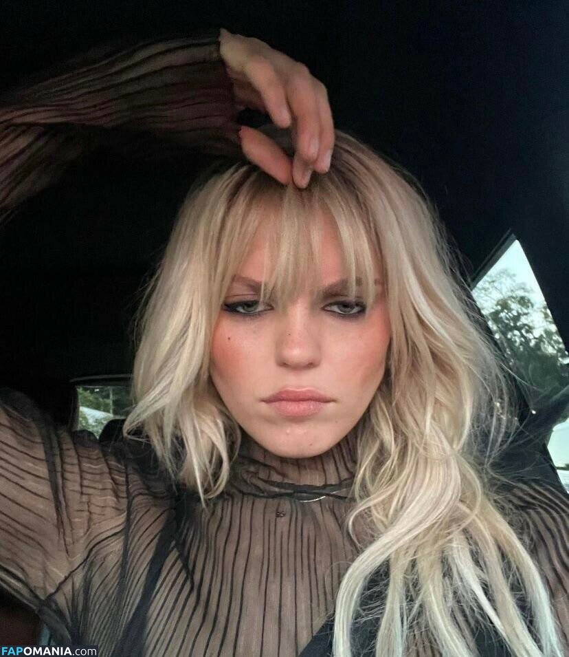 Renee Rapp / reneerapp Desnudo OnlyFans  Foto filtrada #4