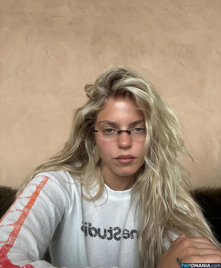 Renee Rapp / reneerapp Desnudo OnlyFans  Foto filtrada #139