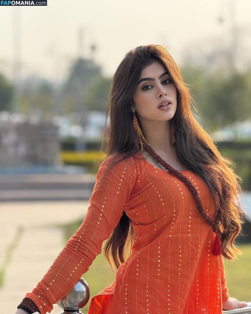 Riva Arora / https: / riva.arora.1 / riva.aroraofficial / rivarora_ Desnudo OnlyFans  Foto filtrada #18