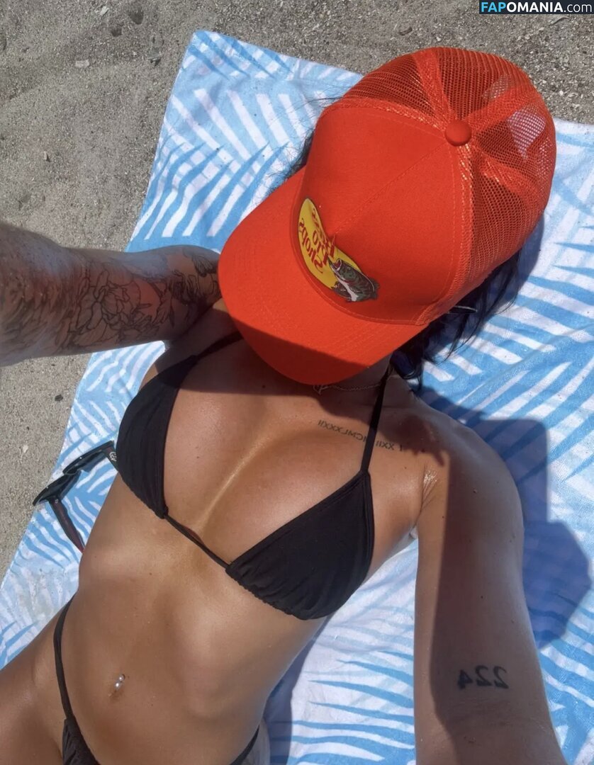 Petitetattedplati / Ronika Eskins / ronika_eskins Desnudo OnlyFans  Foto filtrada #102