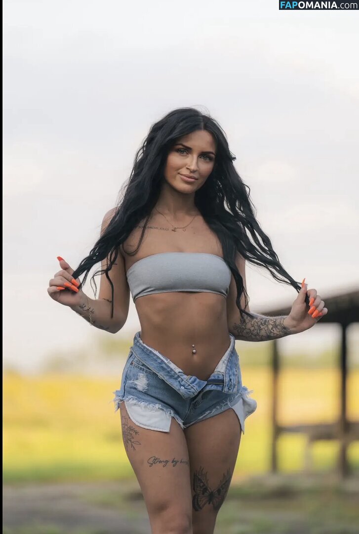 Petitetattedplati / Ronika Eskins / ronika_eskins Desnudo OnlyFans  Foto filtrada #113