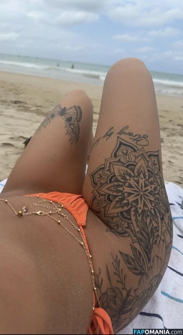 Petitetattedplati / Ronika Eskins / ronika_eskins Desnudo OnlyFans  Foto filtrada #114