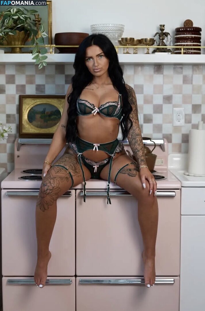 Petitetattedplati / Ronika Eskins / ronika_eskins Desnudo OnlyFans  Foto filtrada #117