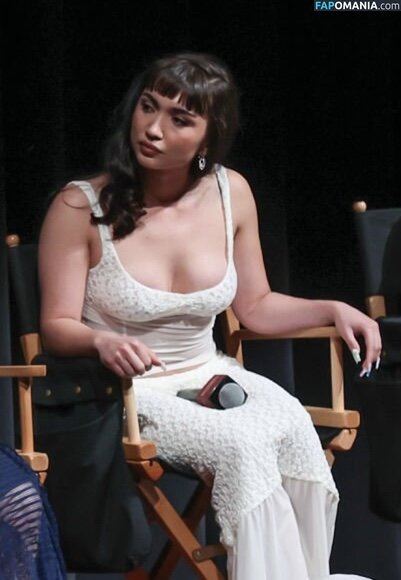 Rowan Blanchard / Simp Chat / https: / rowanblanchard Desnudo OnlyFans  Foto filtrada #574