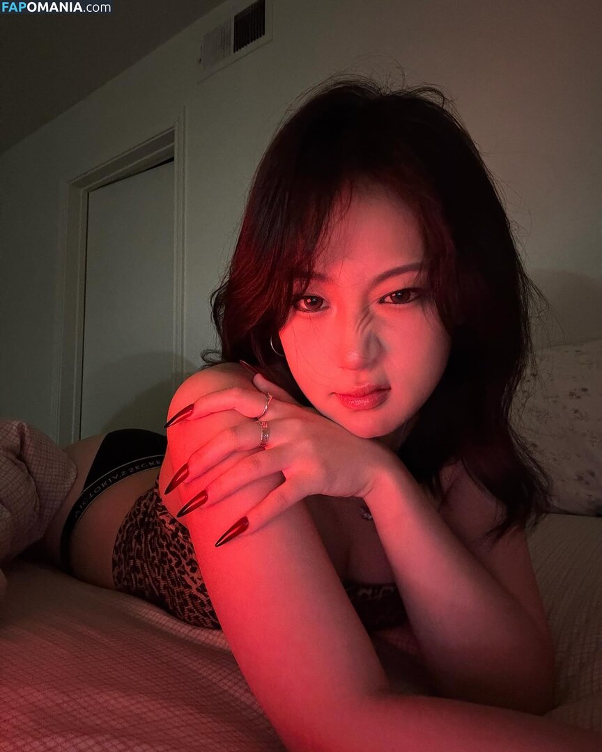 Rubyzhu / rubyzhu1204 Desnudo OnlyFans  Foto filtrada #1