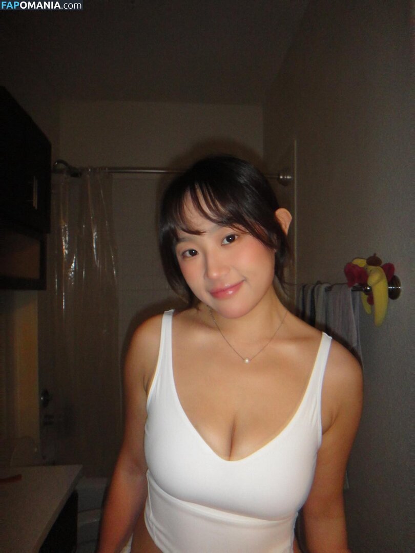 Rubyzhu / rubyzhu1204 Desnudo OnlyFans  Foto filtrada #12