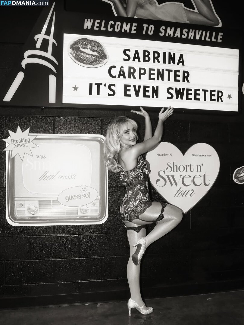Sabrina Carpenter / https: / sabrinacarpenter Desnudo OnlyFans  Foto filtrada #2478