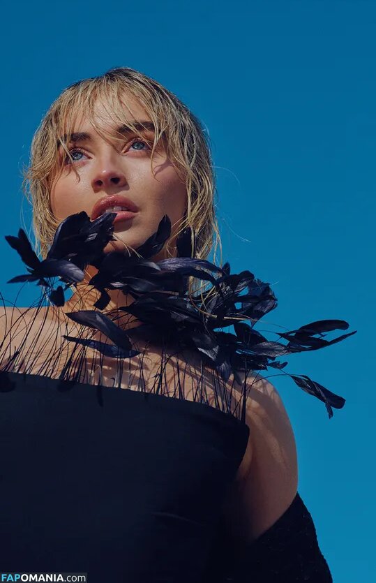 Sabrina Carpenter / https: / sabrinacarpenter Desnudo OnlyFans  Foto filtrada #2535