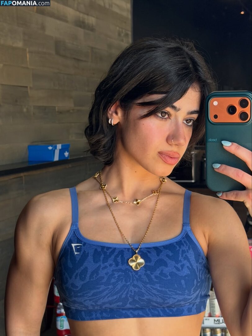 Sara Saffari / sarasaffari__ Desnudo OnlyFans  Foto filtrada #400