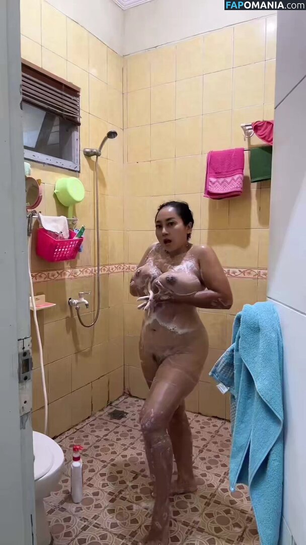 Sarah Ardhelia / sarah.ardheliadiary / sarahardhelia1995 / saraz6808 Desnudo OnlyFans  Foto filtrada #10