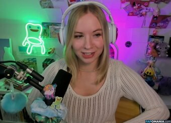 Sarahpodz / https: Desnudo OnlyFans  Foto filtrada #6