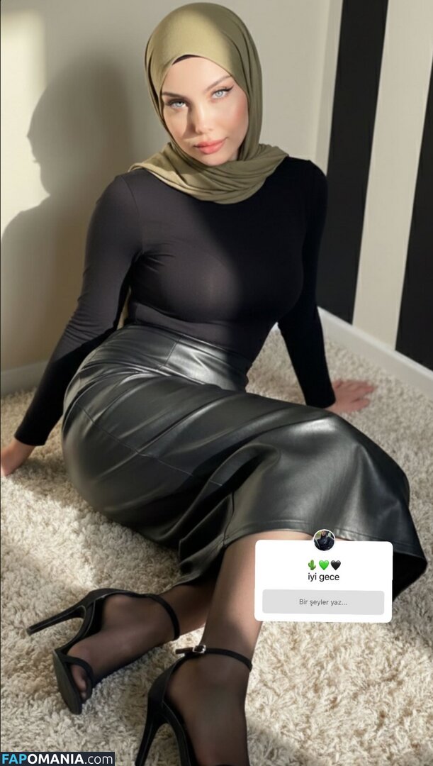 heliosari / heliosri / sariikubraa Desnudo OnlyFans  Foto filtrada #20