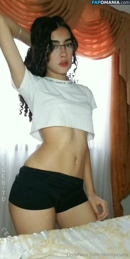 Skinny.Curly Desnudo OnlyFans  Foto filtrada #4