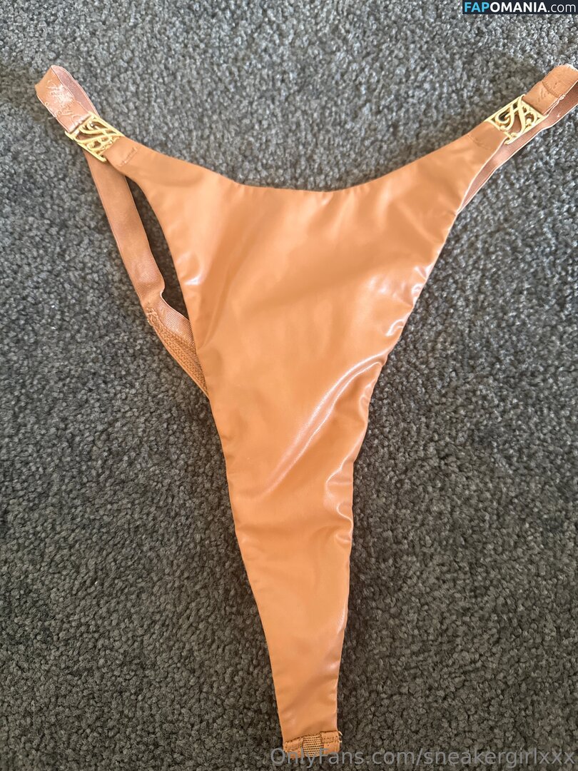 lovesneakers123_ / sneakergirlxxx Desnudo OnlyFans  Foto filtrada #17