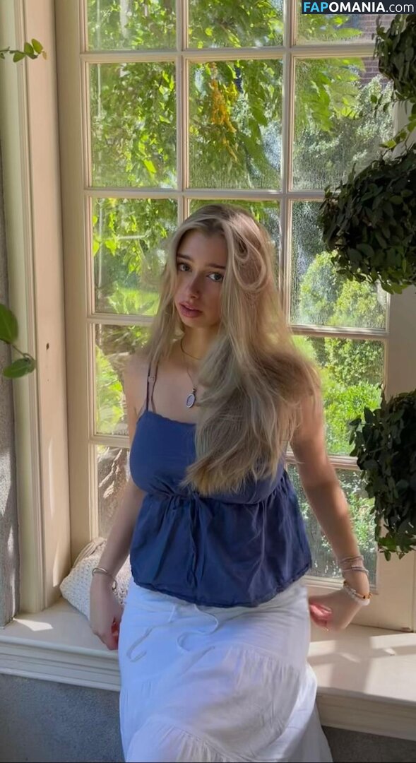 https: / sofyaplotnikova / xsofya_x Desnudo OnlyFans  Foto filtrada #1