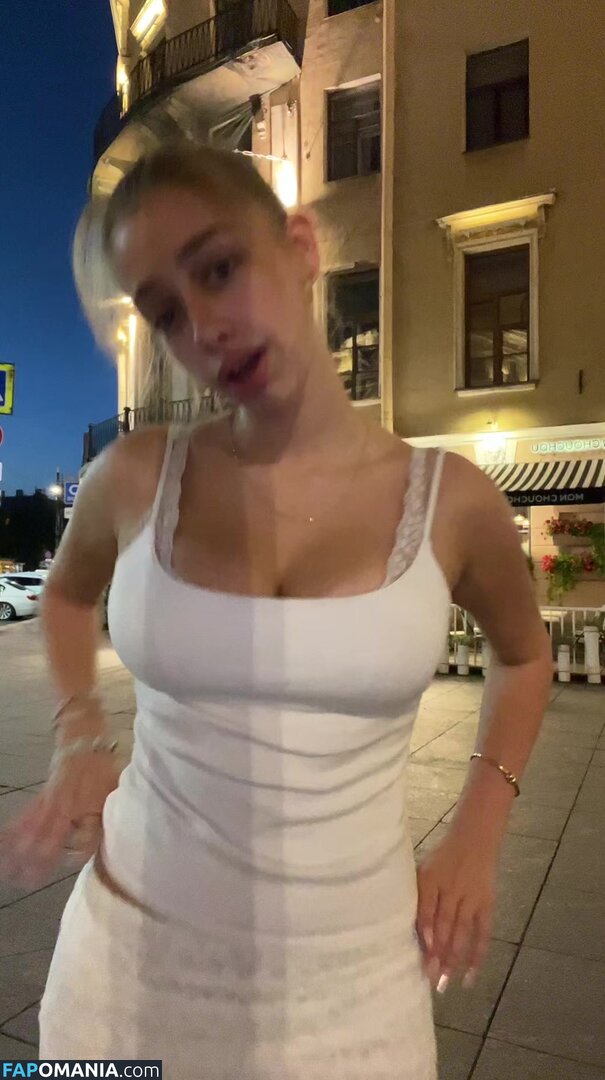 https: / sofyaplotnikova / xsofya_x Desnudo OnlyFans  Foto filtrada #2