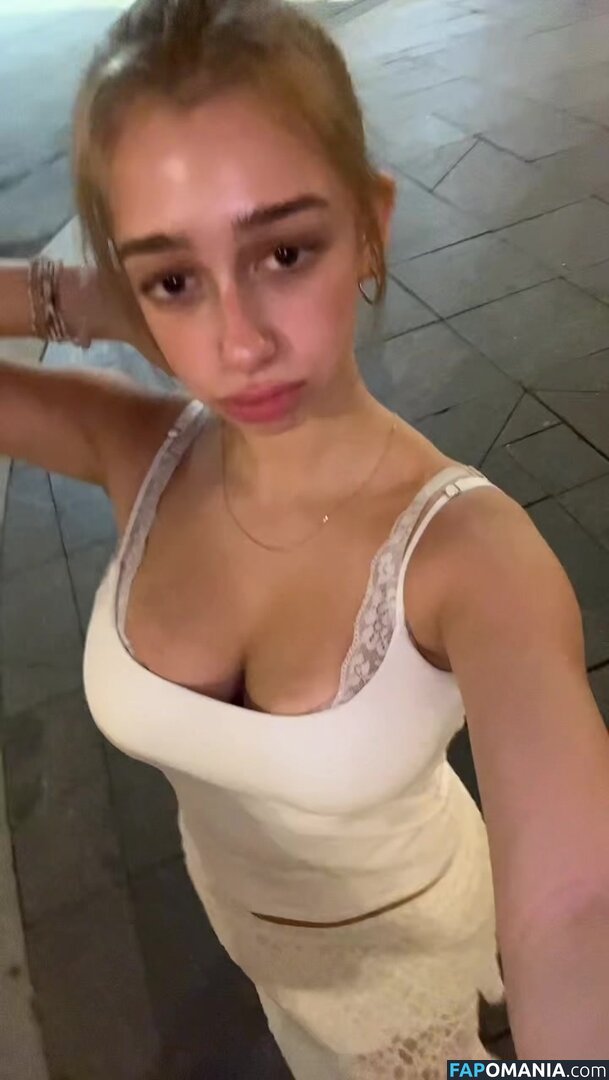https: / sofyaplotnikova / xsofya_x Desnudo OnlyFans  Foto filtrada #17