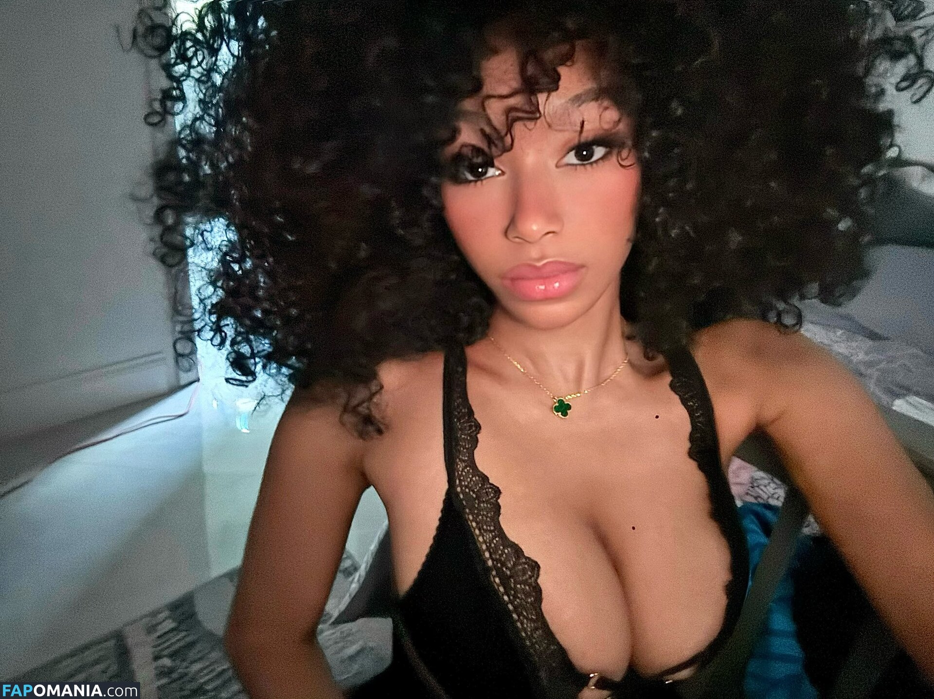 soleiljolina Desnudo OnlyFans  Foto filtrada #1