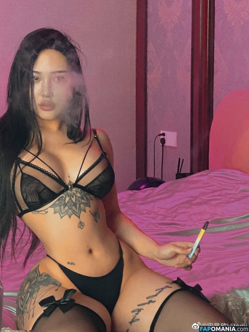 Songyuxin Hitomi / hitomi_official / songyuxin_hitomi Desnudo OnlyFans  Foto filtrada #57