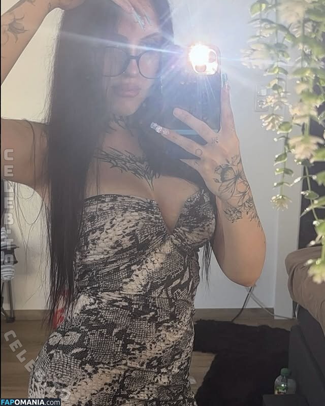 6.sophie.8 / sooophie_666 / your.local.hoe_68 Desnudo OnlyFans  Foto filtrada #1