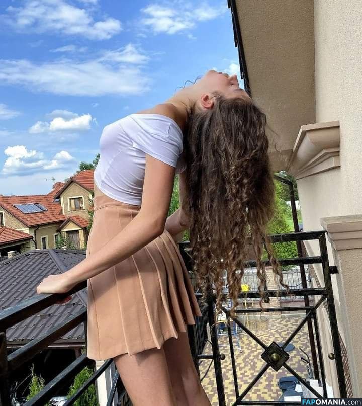Derwald / Stefania Deriabina / st.efania4105 / xostefania Desnudo OnlyFans  Foto filtrada #17