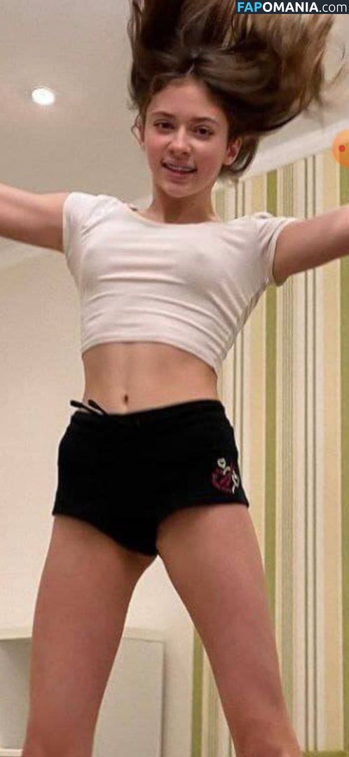 Derwald / Stefania Deriabina / st.efania4105 / xostefania Desnudo OnlyFans  Foto filtrada #37