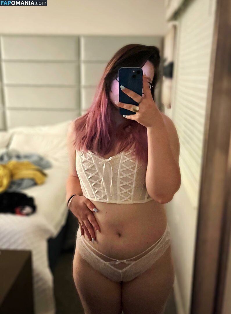 Strawbre / _strawbre_ / spicy_strawbre / straw.bre Desnudo OnlyFans  Foto filtrada #1