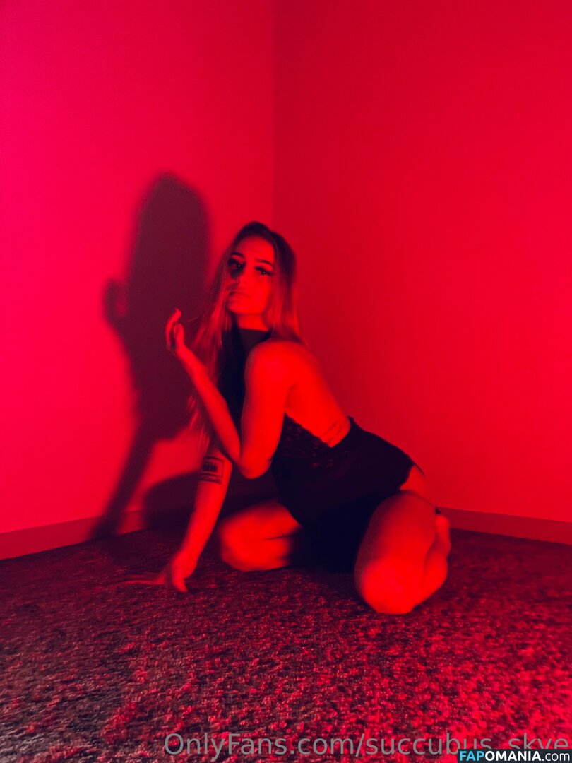 Iheartharlss / Succubus_skye / https: / susbaby1 Desnudo OnlyFans  Foto filtrada #1