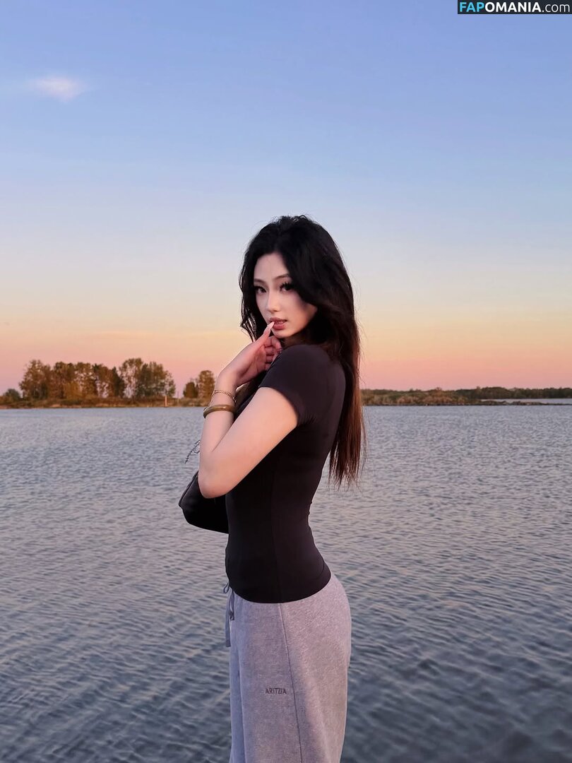 Susansunn / https: / susan_sun17 Desnudo OnlyFans  Foto filtrada #9