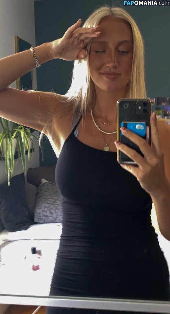 Swedish Girls / alexandratsolakidis / beautifulgirlsofsweden Desnudo OnlyFans  Foto filtrada #3