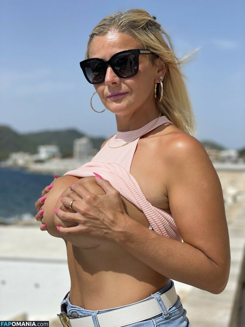 Tarba Firuta / ladydina16 / ladydina163 / niconicoleta088 Desnudo OnlyFans  Foto filtrada #2