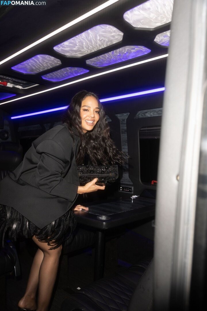 Tessa Thompson / tessamaethompson / tessathompsonx Desnudo OnlyFans  Foto filtrada #6